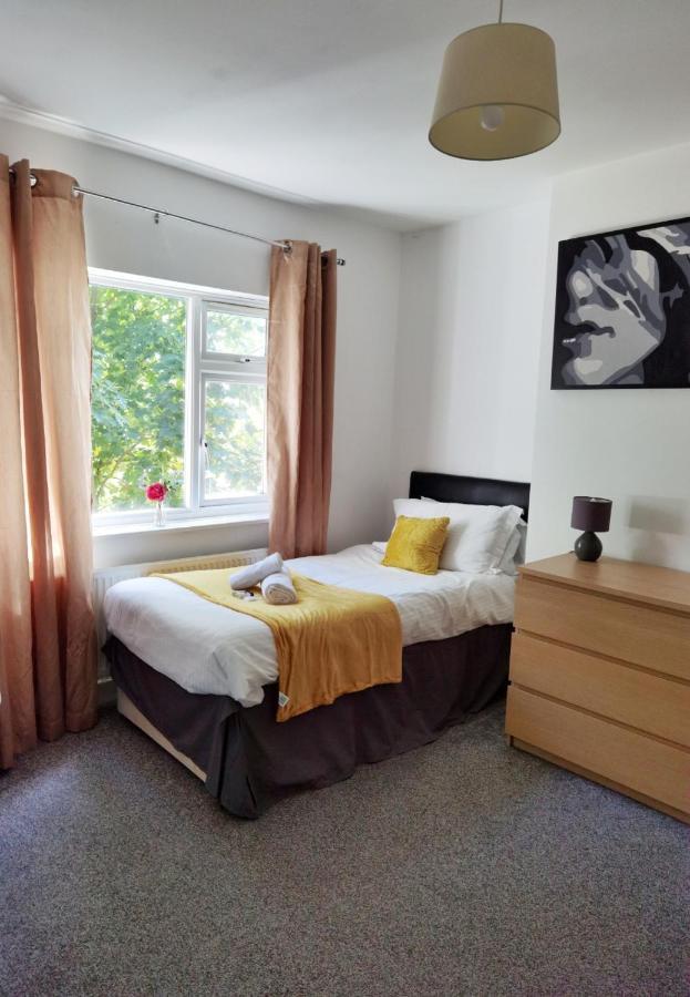 Perry Road, Beautiful Large House Available For Guests And Contractors Parking Wifi Vila Nottingham Exterior foto